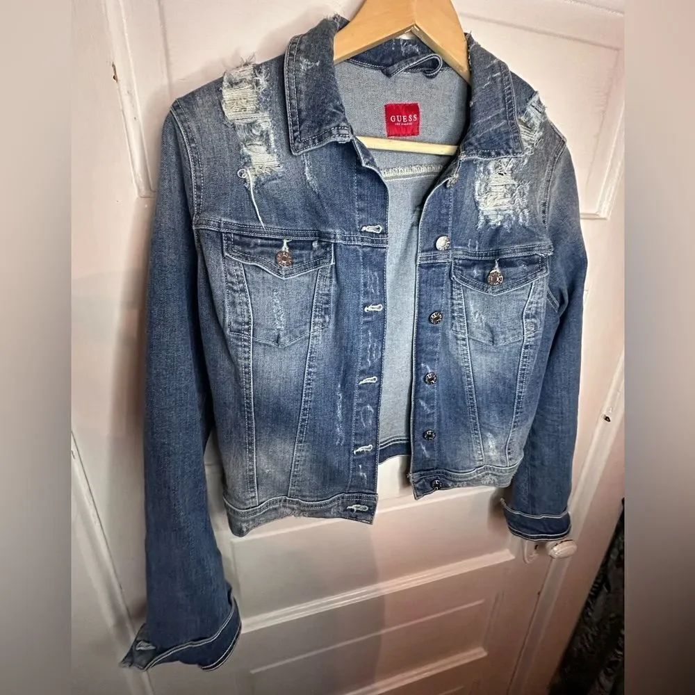 GUESS Distressed Jean Jacket Size Medium - Picture 3 of 6